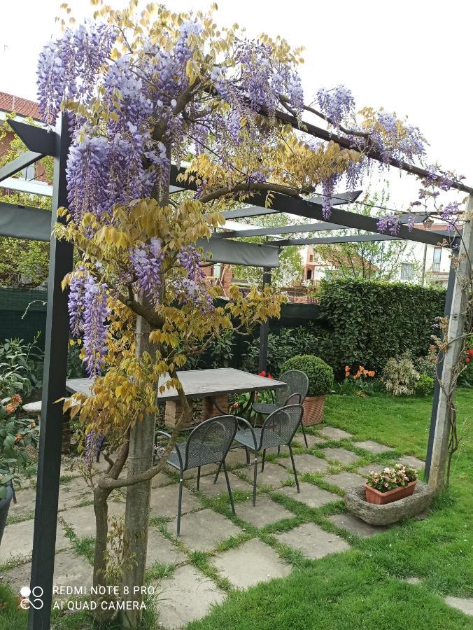 D'Or Duble' Bed And Breakfast Carignano  Екстер'єр фото