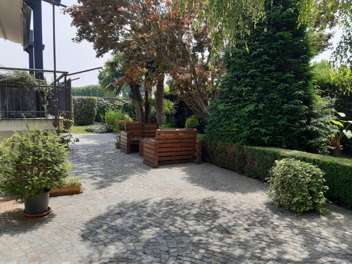 D'Or Duble' Bed And Breakfast Carignano  Екстер'єр фото
