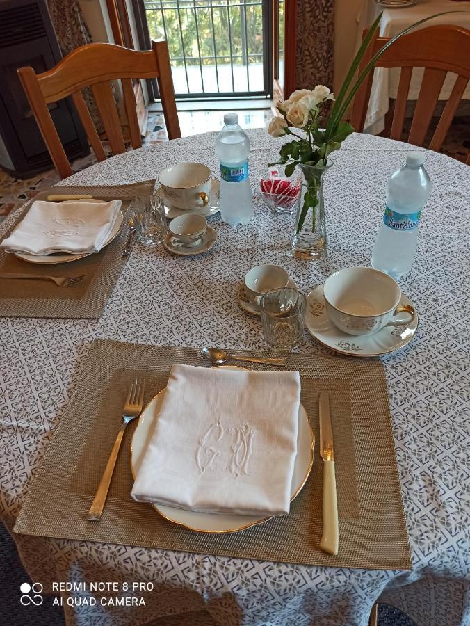 D'Or Duble' Bed And Breakfast Carignano  Екстер'єр фото